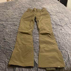 Roxy Creek shell snow pants.